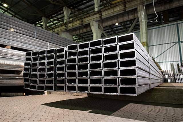 常州<font style='color:red'>无缝方矩管</font>尺寸一览表